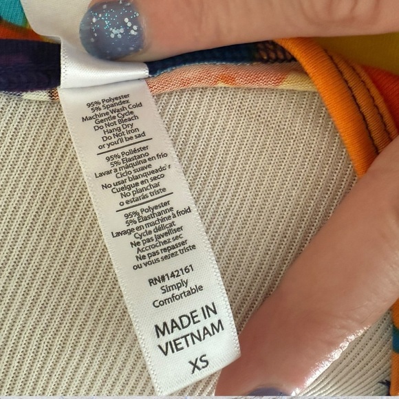 NWT Disney LulaRoe Kermit The Frog Classic T XS - Picture 7 of 7